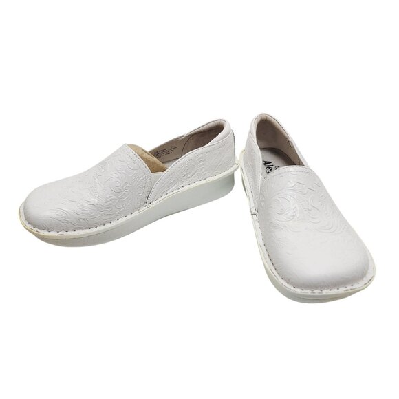 Alegria Womens Debra White Tooled Slip-On Nursing Shoes 39W Comfortable Leather - Picture 7 of 13